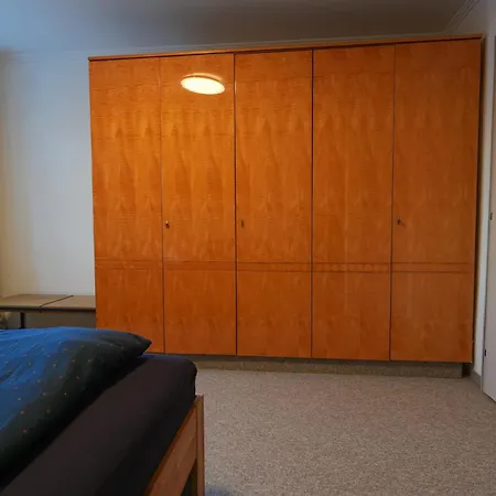Haus Fini - In Out