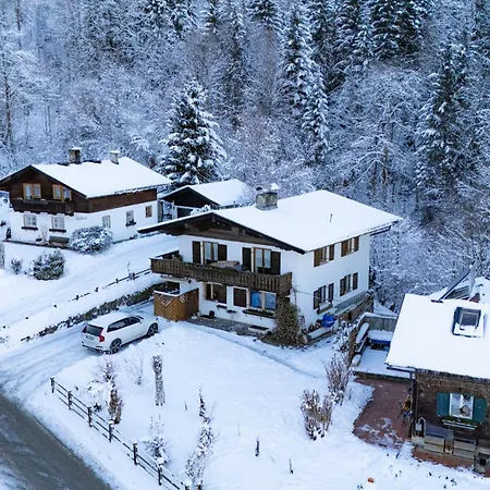 Haus Fini - In Out * Kitzbühel